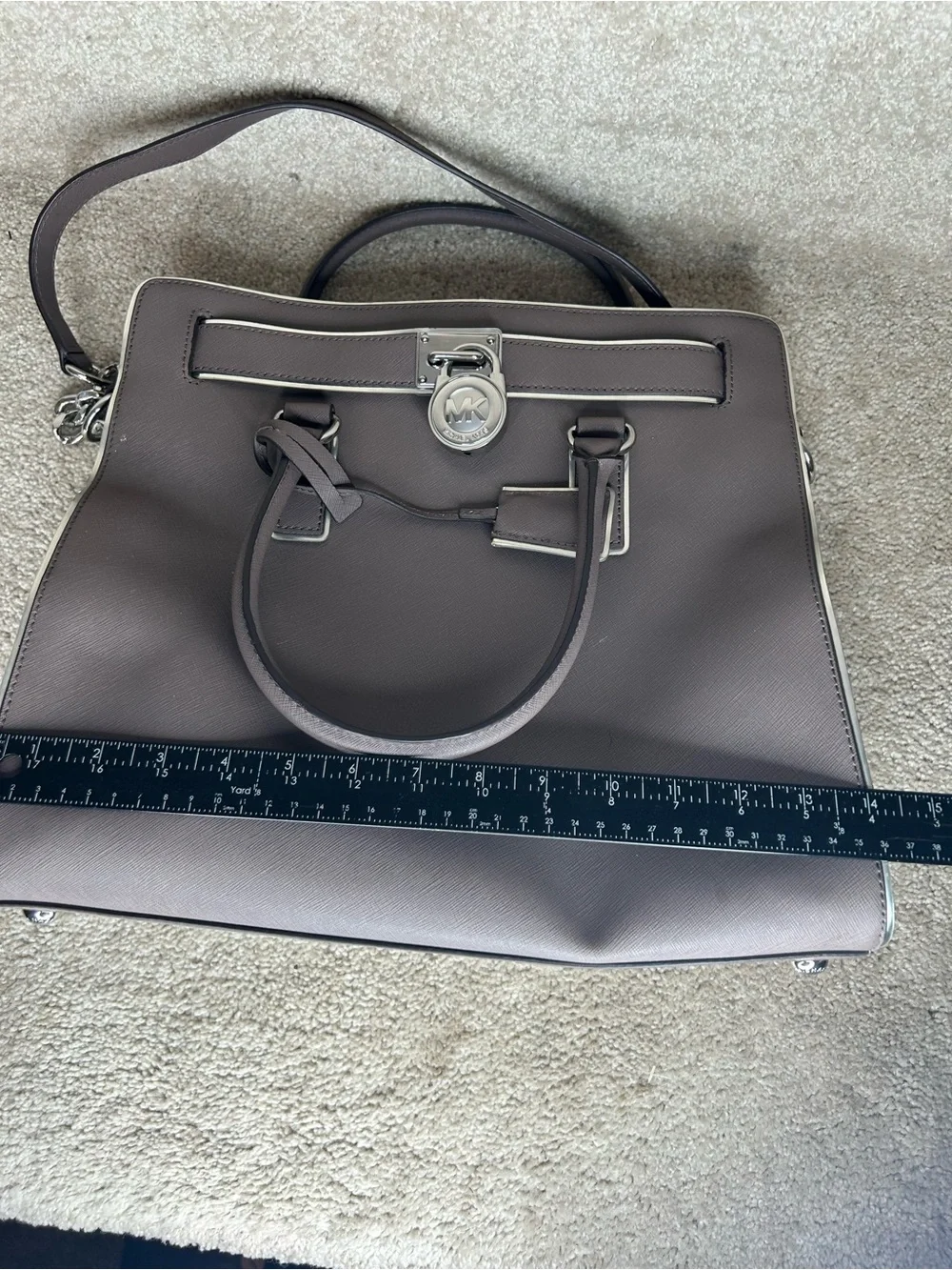MICHAEL Kors SAFFIANO Hamilton gray SILVER TRIM TOTE Lock W/ Key Handle Strap